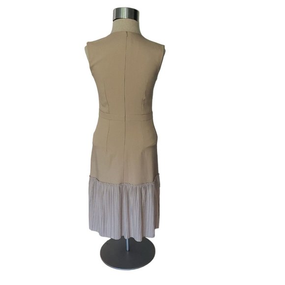 Beige Sleeveless Pleated Fitted Knit Dress Size L - Picture 5 of 9